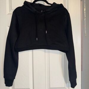 NWT BODY Black Cropped Hoodie. Size Small. Y’all so soft and so cute ☺️
